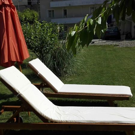 Hotel Il Cortile Friendly House Borgomanero Exterior foto