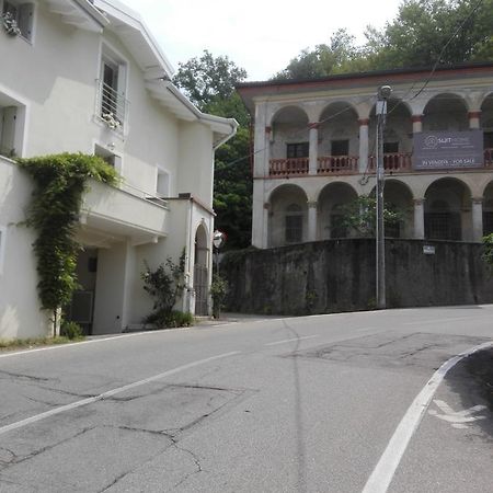 Hotel Il Cortile Friendly House Borgomanero Exterior foto