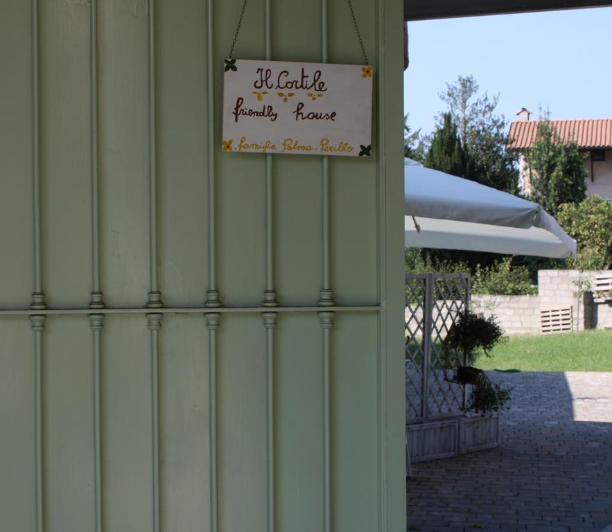 Hotel Il Cortile Friendly House Borgomanero Exterior foto